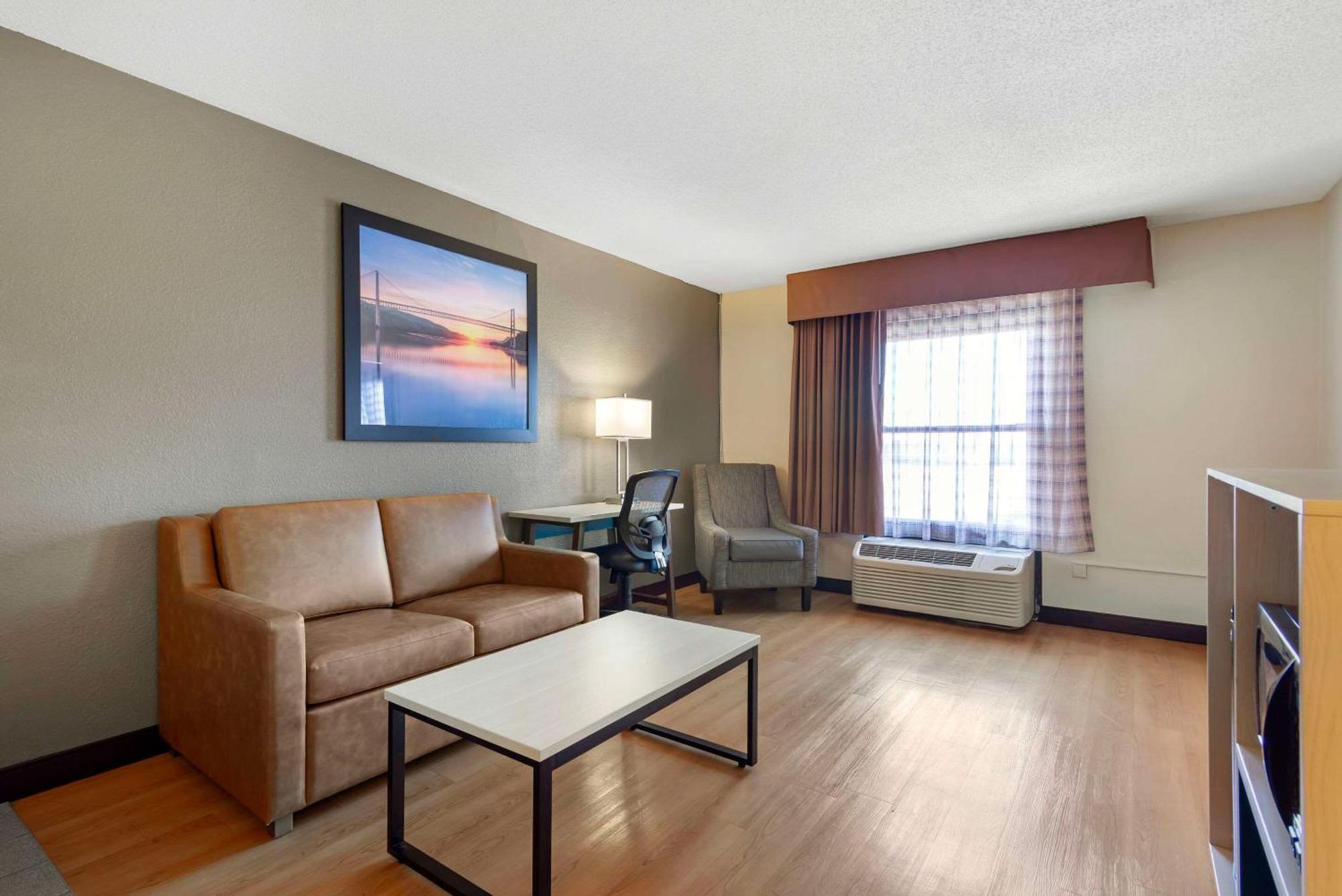 Quality Inn Valley - West Point Extérieur photo